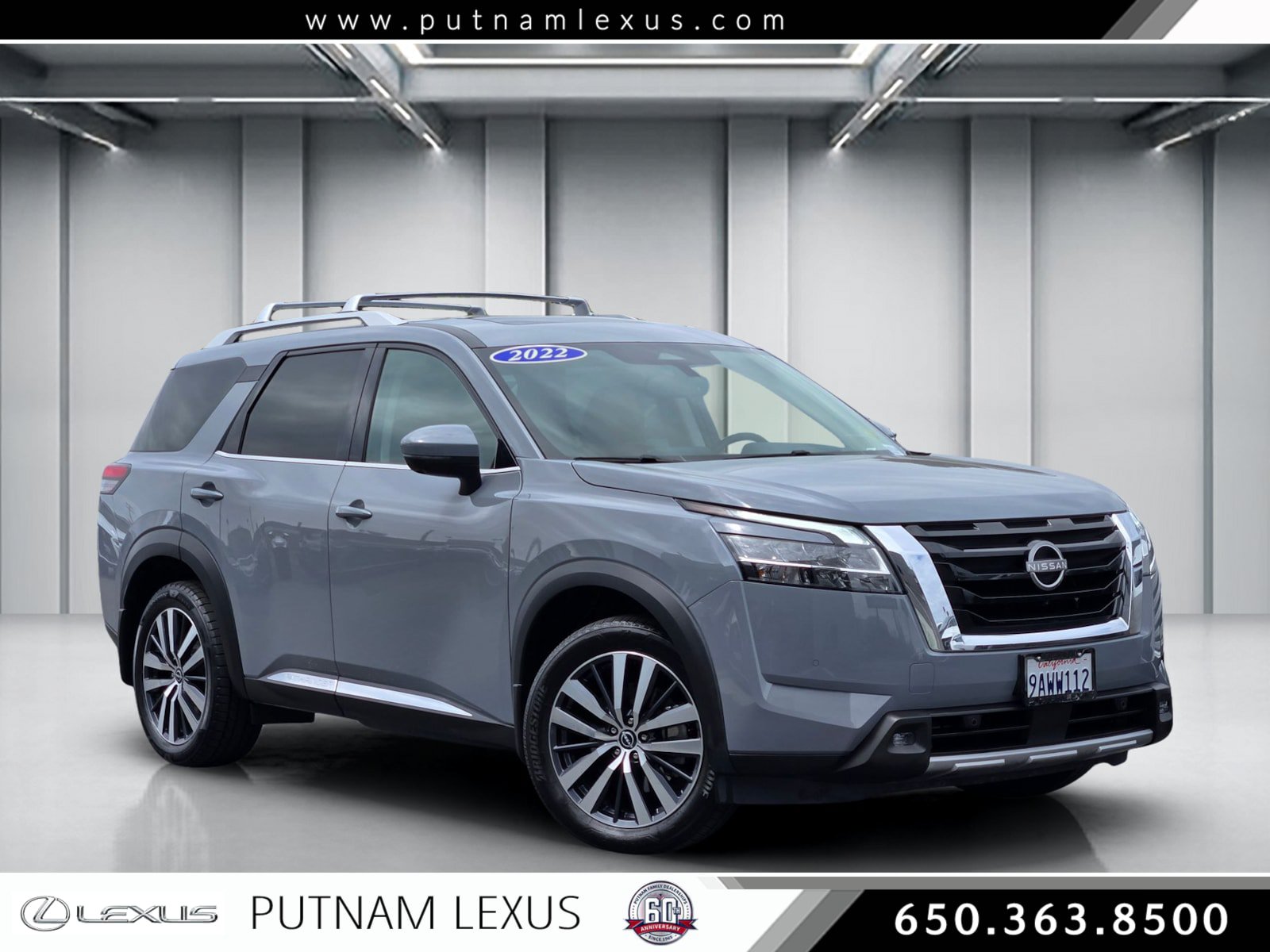 Used 2022 Nissan Pathfinder Platinum w/ Cargo Package AWD/4WD image 1