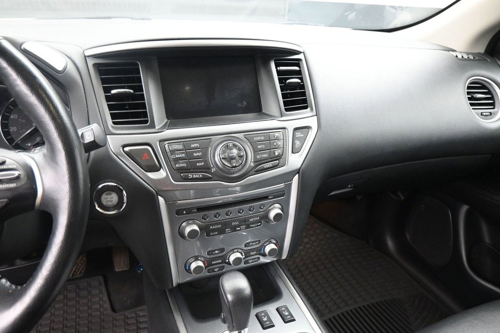 Used 2020 Nissan Pathfinder SL FWD image 12