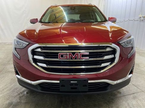 Used 2020 GMC Terrain SLT w/ Preferred Package image 2