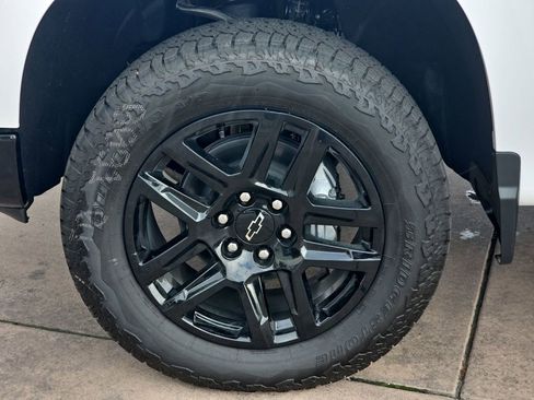 New 2026 Chevrolet Silverado 1500 Custom Trail Boss w/ Turbomax Blackout Package image 36