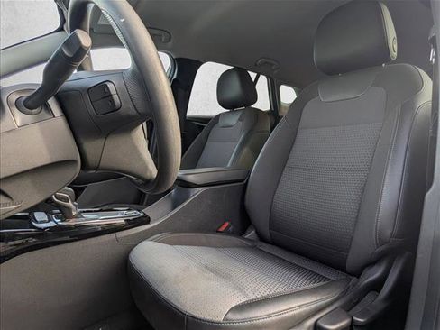 Used 2024 Chevrolet Trax LT image 20