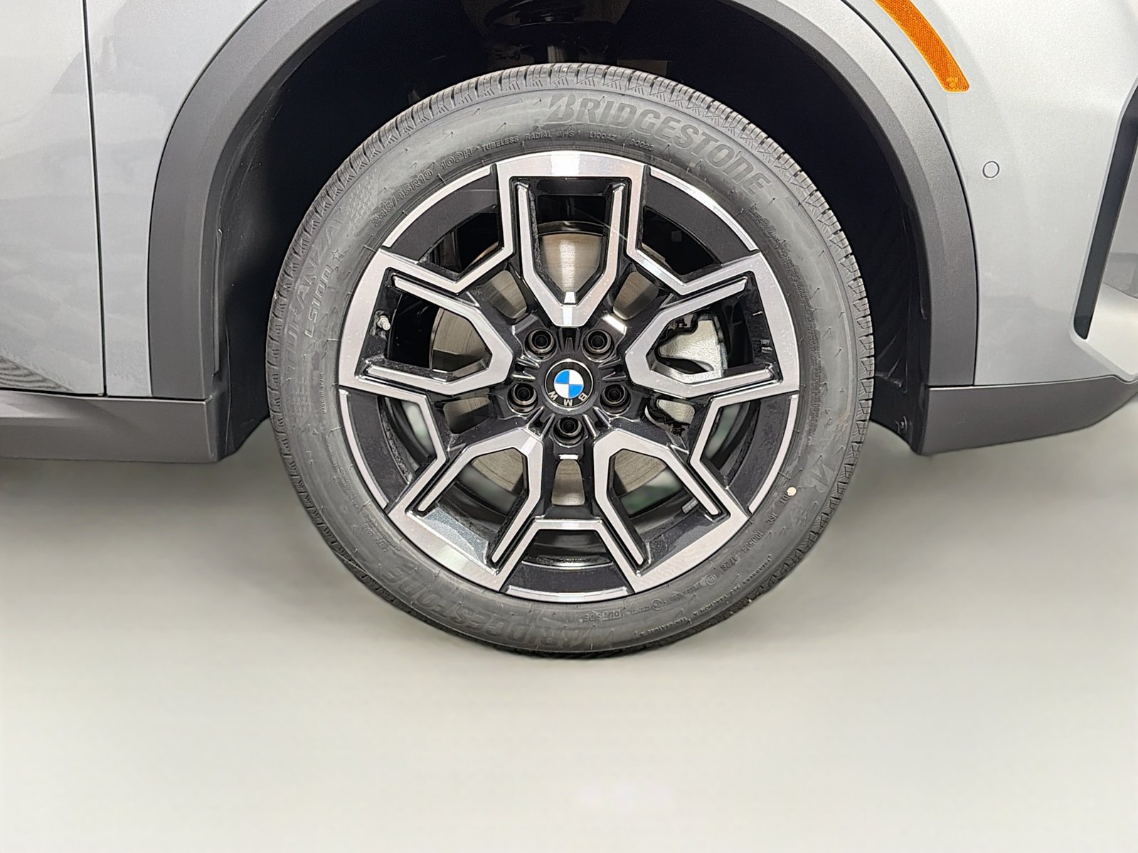 New 2026 BMW X2 xDrive28i w/ Convenience Package AWD/4WD image 35