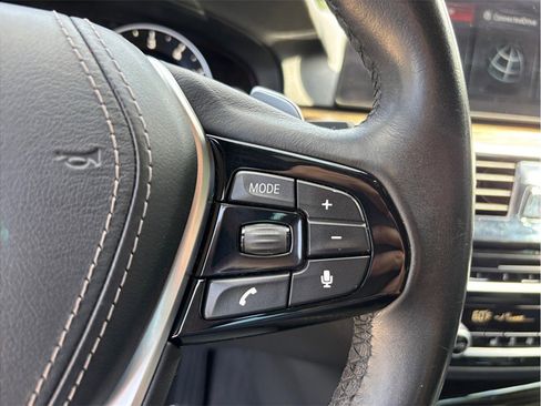 Used 2018 BMW 540i RWD image 27
