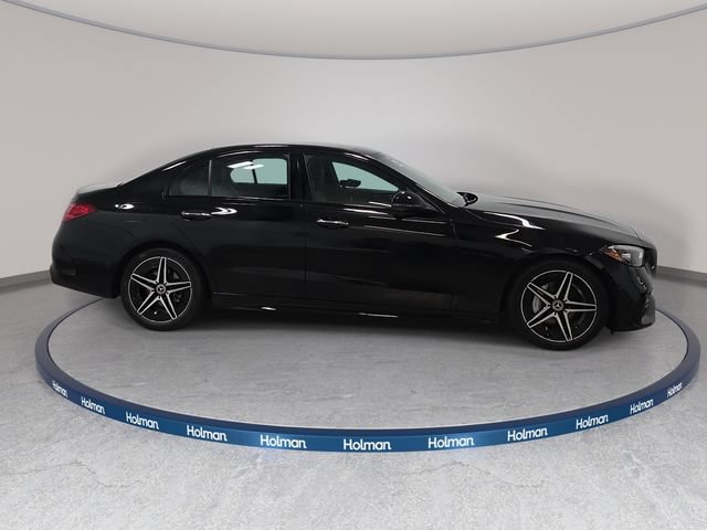 Used 2025 Mercedes-Benz C 300 4MATIC Sedan image 5