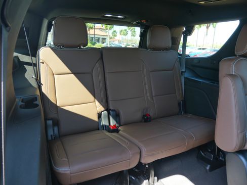 Used 2023 Chevrolet Tahoe High Country image 13