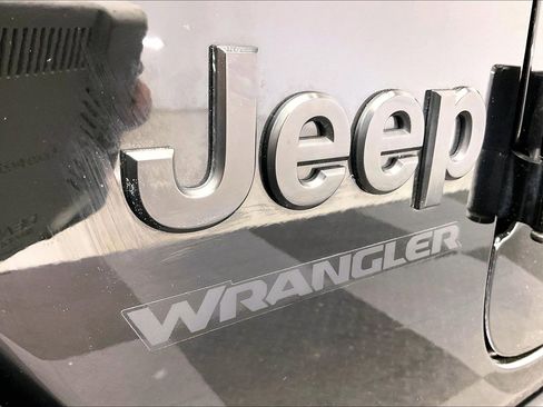 Used 2022 Jeep Wrangler Willys image 31