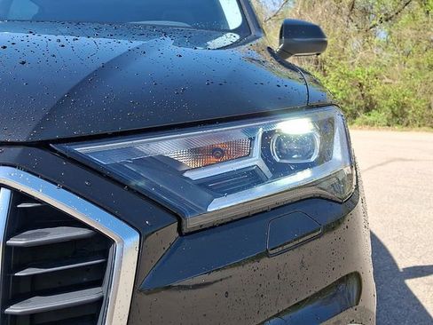 Used 2023 Audi Q7 3.0T Premium Plus AWD/4WD image 11