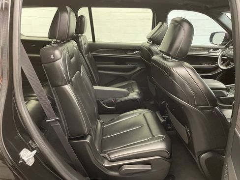 Certified 2024 Jeep Grand Cherokee L Limited AWD/4WD image 30