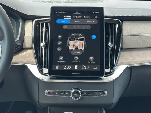 New 2026 Volvo XC90 B5 Plus image 13