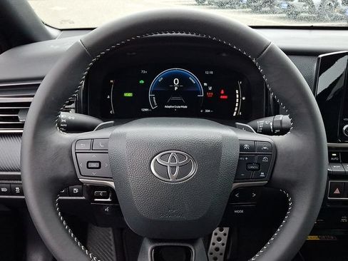 Used 2025 Toyota Camry SE w/ Convenience Package AWD/4WD image 19
