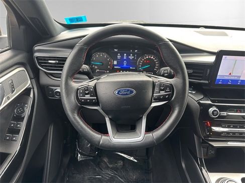 Used 2022 Ford Explorer ST-Line image 12