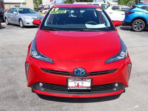 Used 2019 Toyota Prius LE w/ Carpet Mat Package AWD/4WD image 9