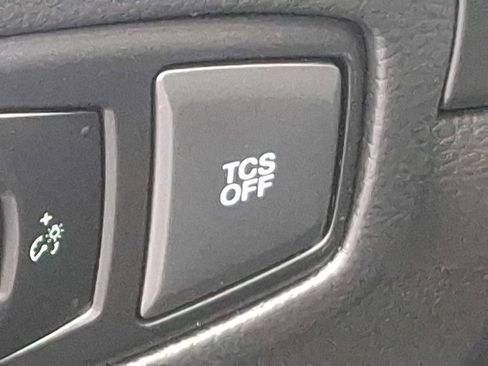 Certified 2024 Ford Edge SE image 26