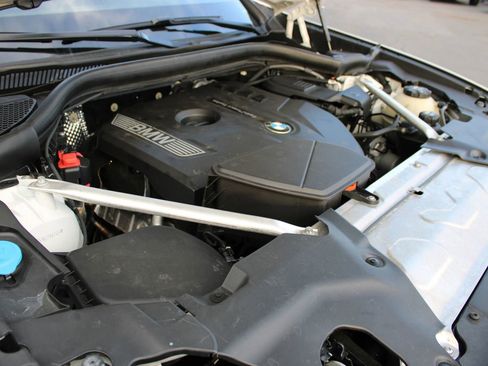 Used 2019 BMW X3 xDrive30i w/ Driving Assistance Package image 39