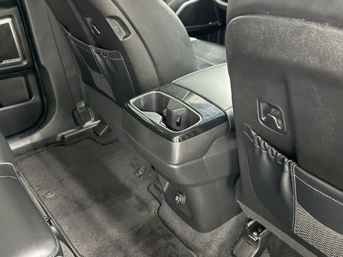 Used 2024 Kia Telluride LX FWD image 27