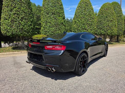 Used 2017 Chevrolet Camaro SS RWD image 5