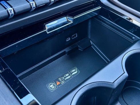 Used 2026 GMC Yukon Denali Ultimate w/ LPO, Floor Liner Package image 32