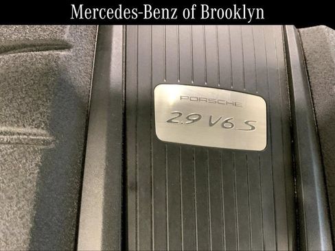 Used 2025 Porsche Macan S AWD/4WD image 32