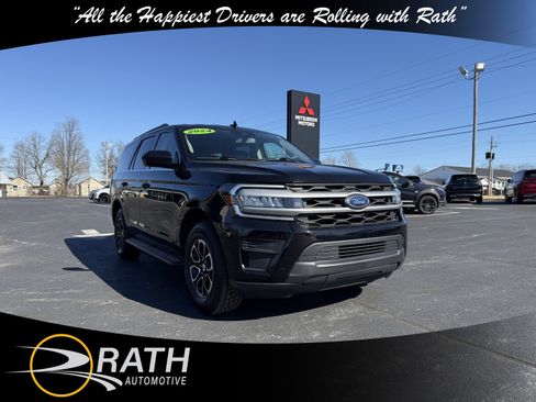 Used 2024 Ford Expedition XLT image 4