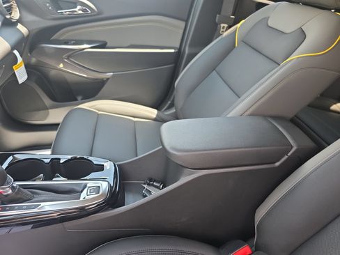 New 2026 Chevrolet Trax ACTIV FWD image 23