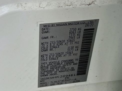 Used 2023 Nissan Pathfinder Platinum image 28