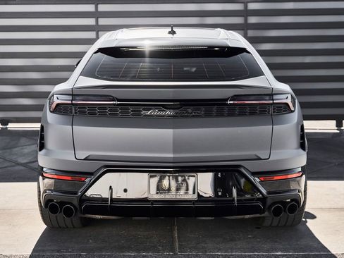 Used 2025 Lamborghini Urus Performante AWD/4WD image 16
