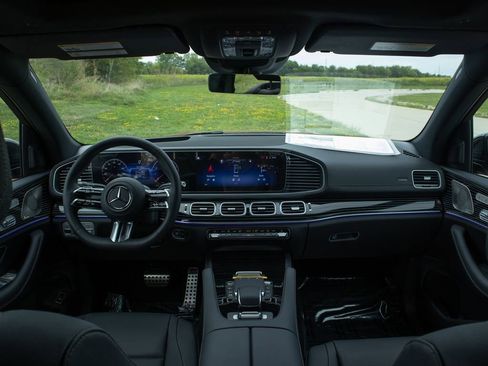 New 2025 Mercedes-Benz GLS 450 4MATIC image 13