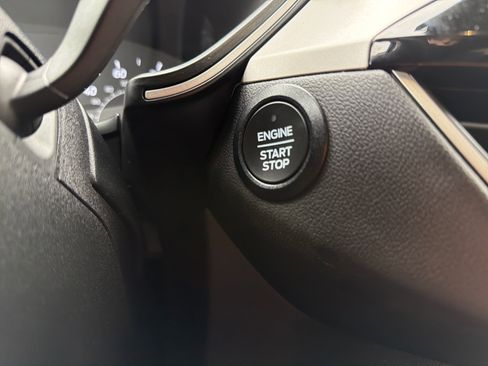 Used 2022 Ford Escape SE w/ Convenience Package image 17