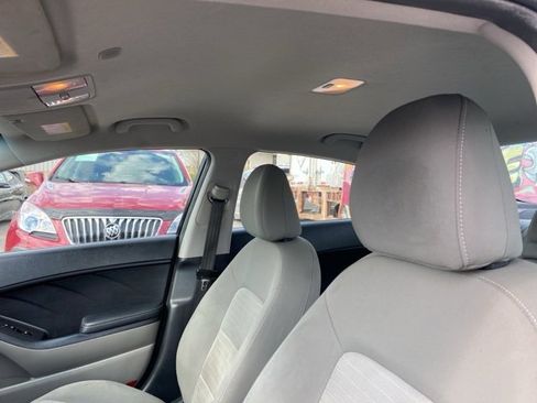 Used 2015 Kia Forte EX image 10