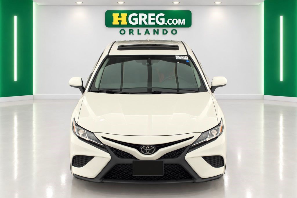 Used 2020 Toyota Camry SE FWD image 4