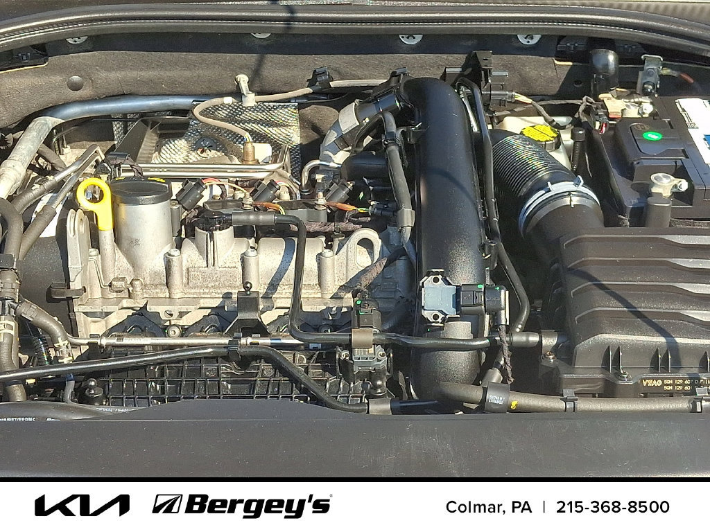 Used 2020 Volkswagen Jetta SE w/ SE Cold Weather Package FWD image 32