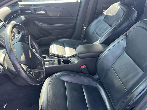 Used 2016 Chevrolet Malibu LTZ FWD image 11