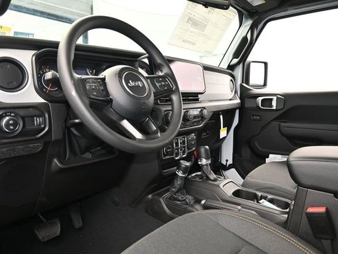 New 2026 Jeep Gladiator Sport image 12