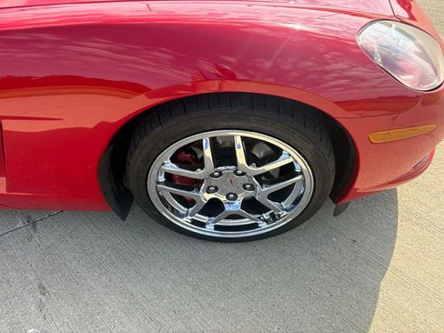 Used 2006 Chevrolet Corvette Convertible RWD image 28