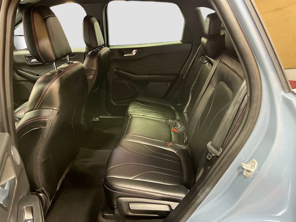 Used 2025 Ford Escape ST-Line Elite w/ Premium Technology Package AWD/4WD image 25