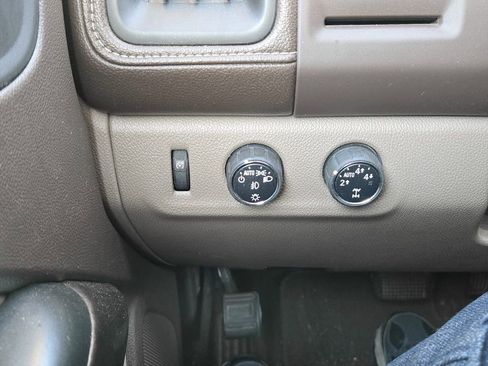 Used 2016 GMC Canyon SLT w/ Driver Alert Package image 20