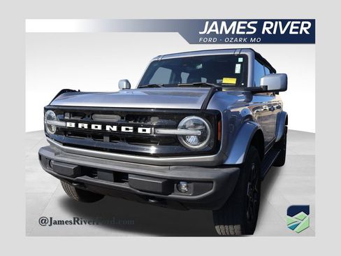 Used 2024 Ford Bronco Outer Banks image 1