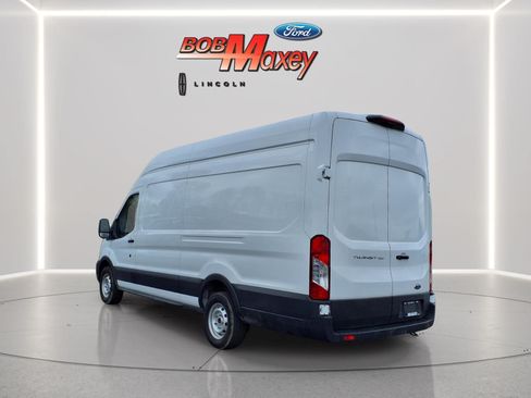 Used 2023 Ford Transit 250 148 High Roof Extended w/ Load Area Protection Package RWD image 7