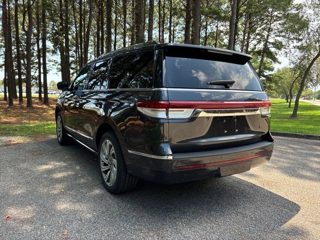 Certified 2023 Lincoln Navigator Reserve AWD/4WD image 5