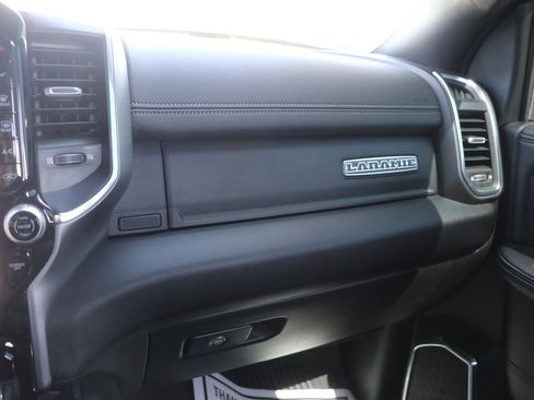 Used 2025 RAM 3500 Laramie AWD/4WD image 28