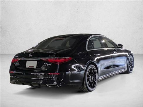 Certified 2022 Mercedes-Benz S 500 4MATIC image 5