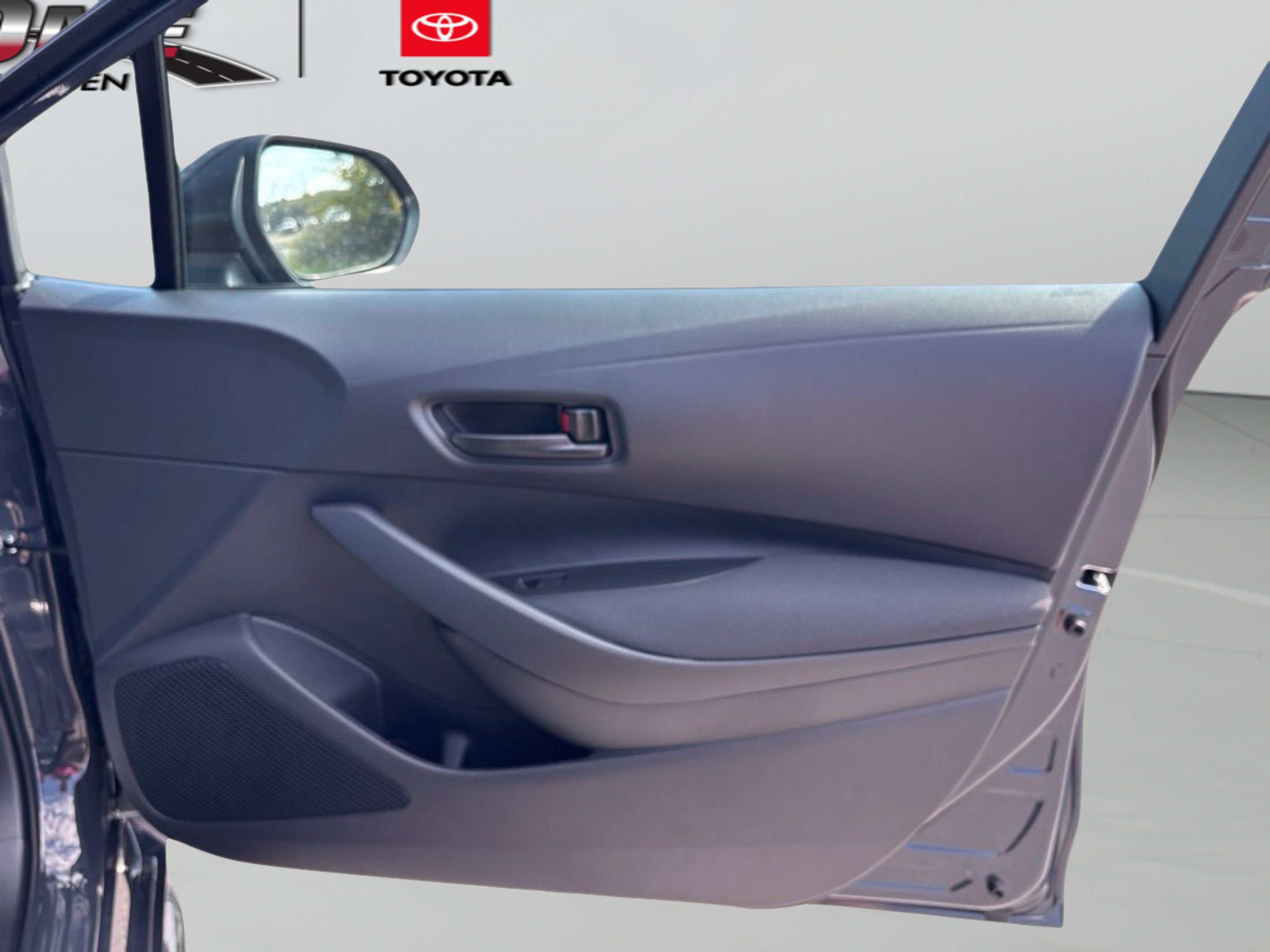 New 2027 Toyota Corolla LE w/ LE Premium Package FWD image 25