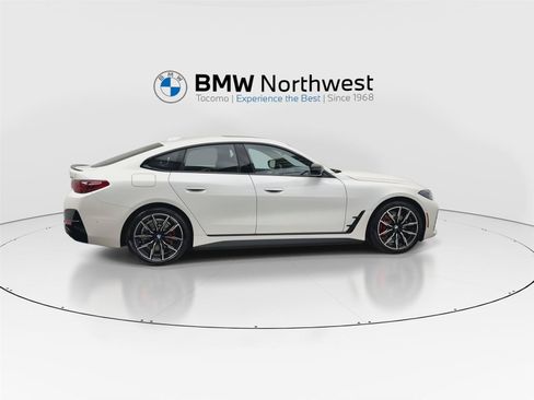 New 2026 BMW i4 xDrive40i w/ M Sport Package AWD/4WD image 4