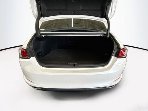 Used 2024 Lexus ES 350 w/ Premium Package FWD image 31