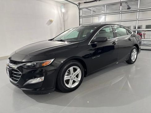 Used 2023 Chevrolet Malibu LS FWD image 4