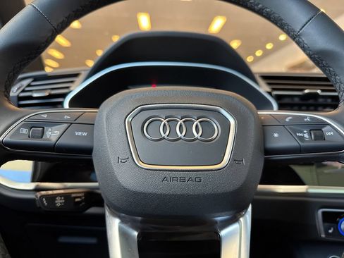 Certified 2025 Audi Q3 2.0T Premium w/ Convenience Package AWD/4WD image 28