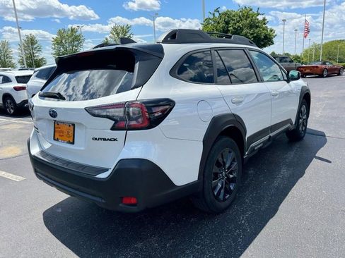 Used 2024 Subaru Outback Onyx Edition AWD/4WD image 3