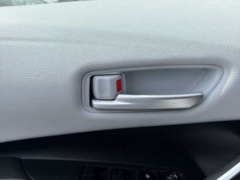 Used 2023 Toyota Corolla SE FWD image 14