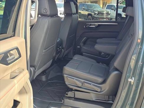 New 2026 Chevrolet Suburban RST w/ Comfort Package AWD/4WD image 15