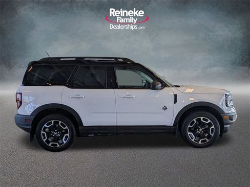 Used 2023 Ford Bronco Sport Outer Banks w/ Tech Package image 4